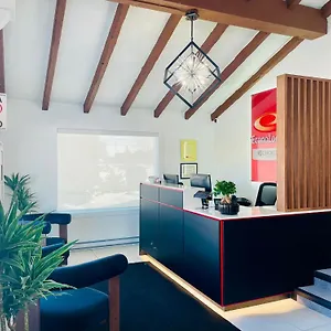 https://econo-lodge-brossard.hotels-in-montreal.org